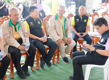 ลงพื้นที่ตรวจเยี่ยมและติดตามการดำเนินงานของศูนย์เรียนรู้การปลูกส้มโอทับทิมสยามบ้านแสงวิมานตำบลคลองน้อย อำเภอปากพนัง จังหวัดนครศรีธรรมราช โดยนายชวกิจจ์ สุวรรณคีรี รองผู้ว่าราชการจังหวัดนครศรีธรรมราช กล่าวต้อนรับพร้อมนายวิศิษฐ์ ศรีสุวรรณ์ อธิบดีกรมส่งเสริม ... พารามิเตอร์รูปภาพ 67